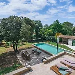 Villa Uzes - Climatisation, Piscine Et Petanque Vallabrix