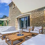 Uzes - Climatisation, Piscine Et Petanque * Vallabrix