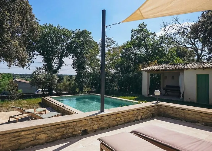 Uzes - Climatisation, Piscine Et Petanque Vila